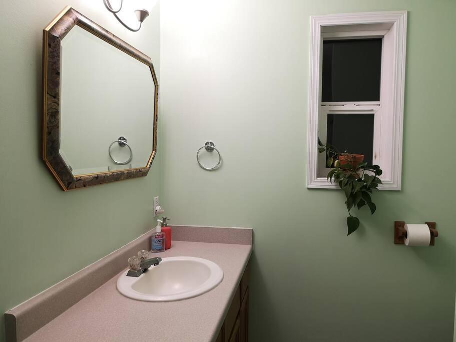 Countryroad Cozy 2Bedrooms Suite2 Nanaimo Kültér fotó