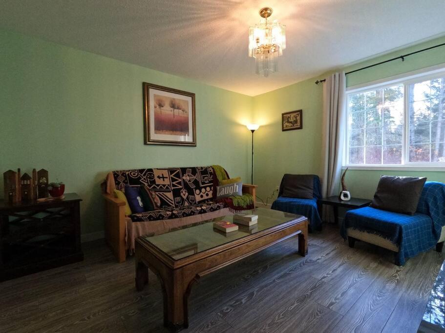 Countryroad Cozy 2Bedrooms Suite2 Nanaimo Kültér fotó